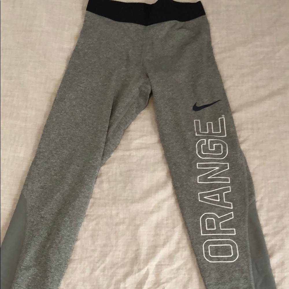 Nike syracuse leggings